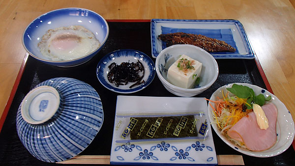 民宿あづまの朝食